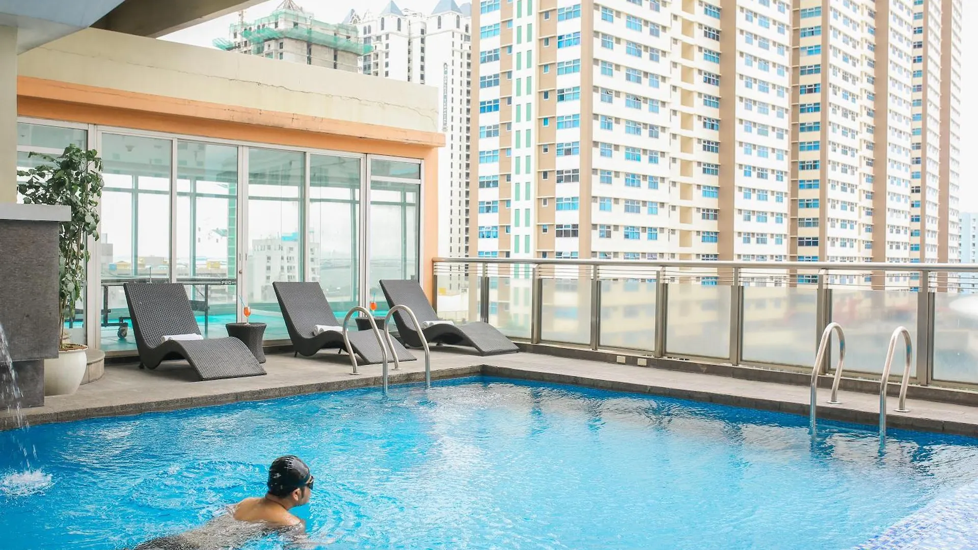 Pacific Bay Grand Suites Manila Hotel